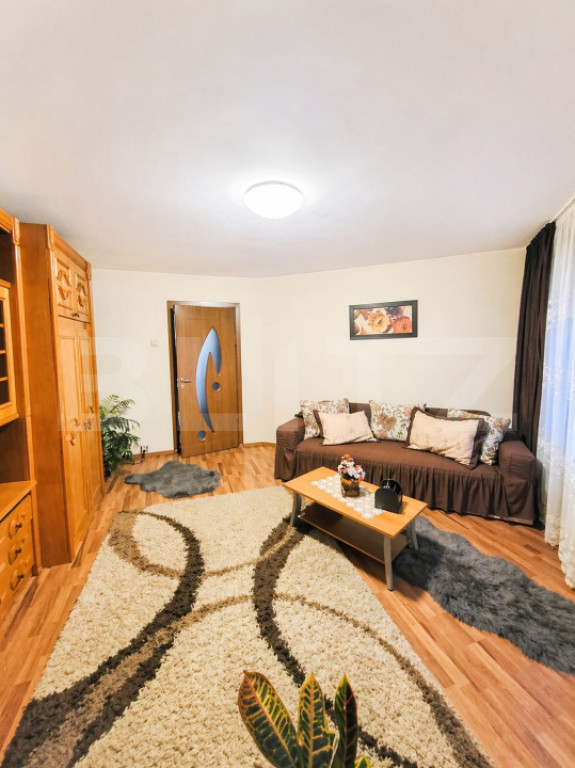 APARTAMENT CU 2 CAMERE SEMIDECOMANDAT ZONA FOARTE BUNA