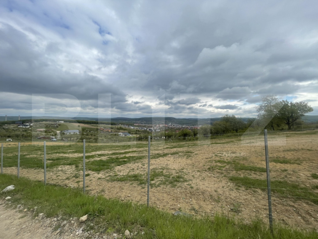 Teren Intravilan, priveliste panoramica