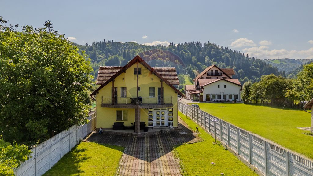 COMISION 0%| VILA 10 CAMERE | PRIVELISTE SPECTACULOASA | ...