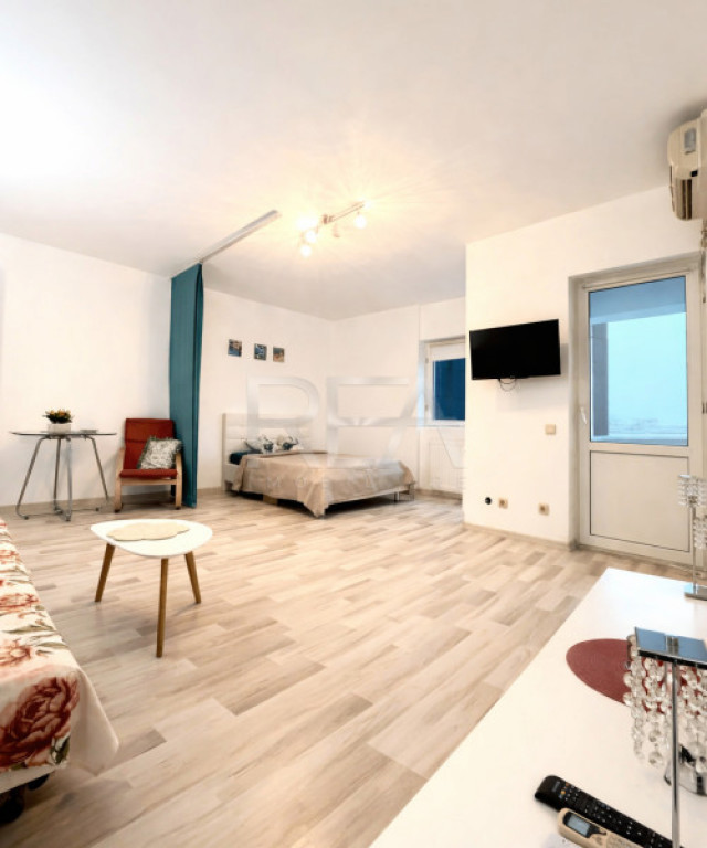 Garsonieră Vitan Mall, et. 9, an 2001, 53 mp, renovata