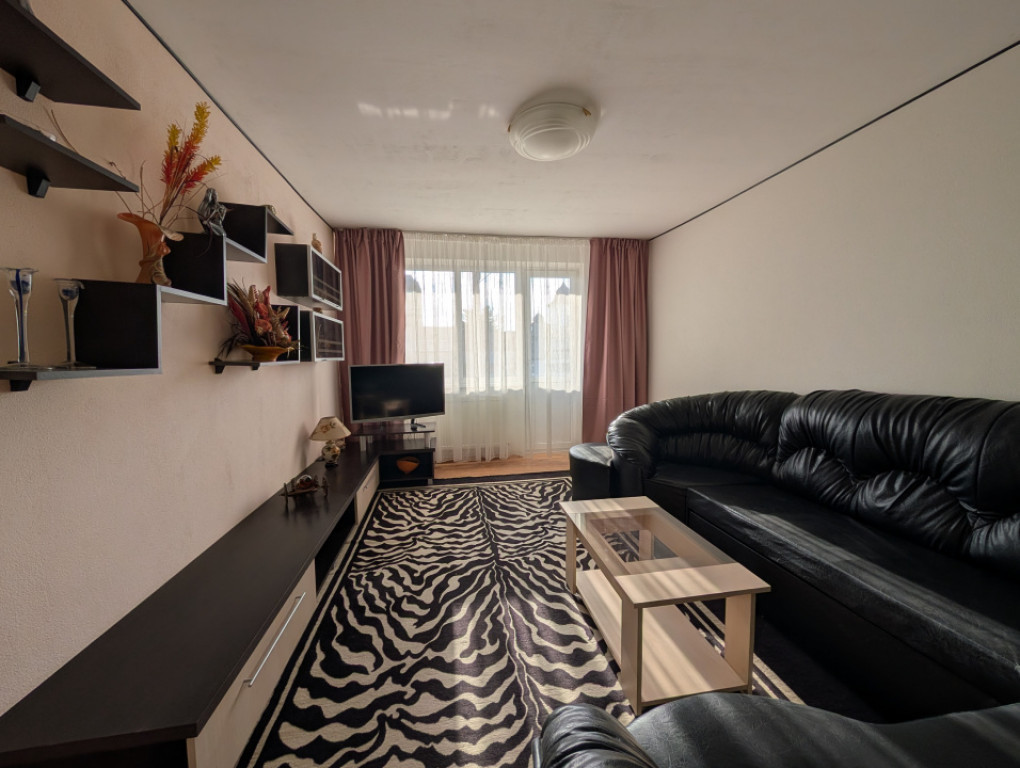Apartament decomandat etaj intermediar Orizont - Mega Image