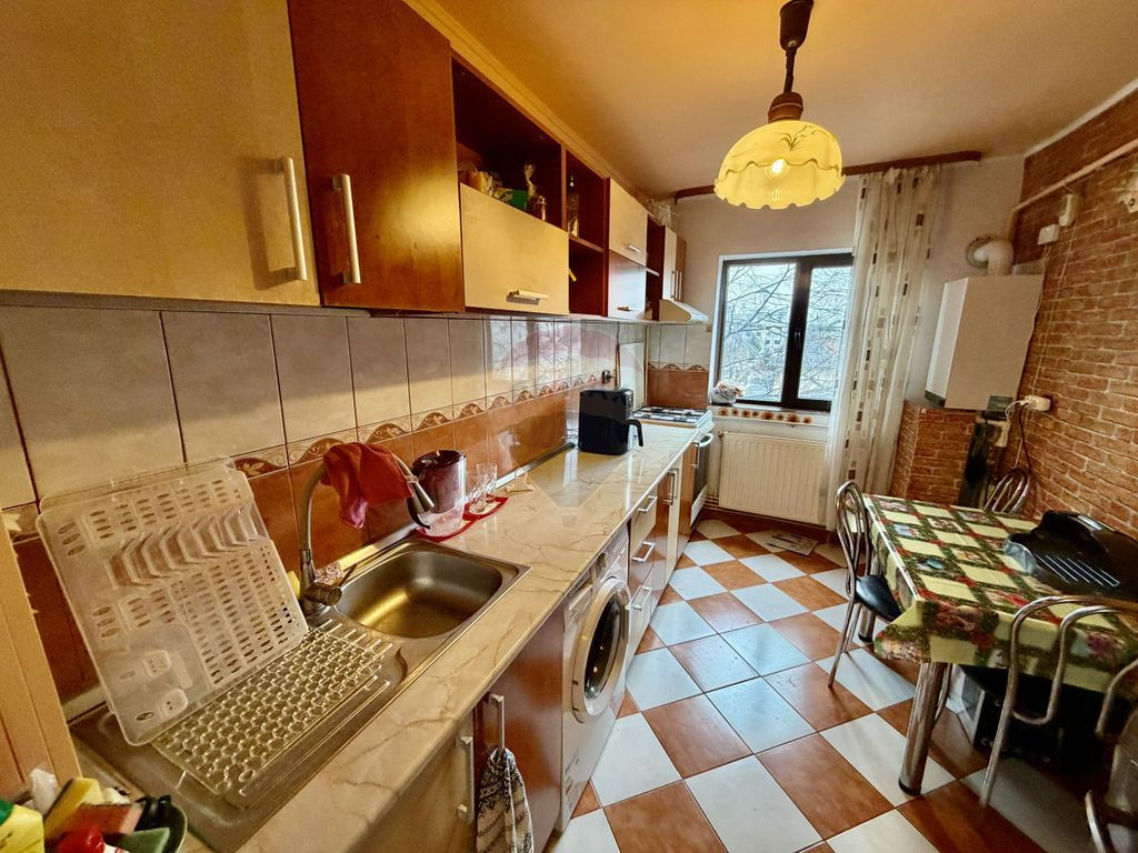 Apartament 3 camere