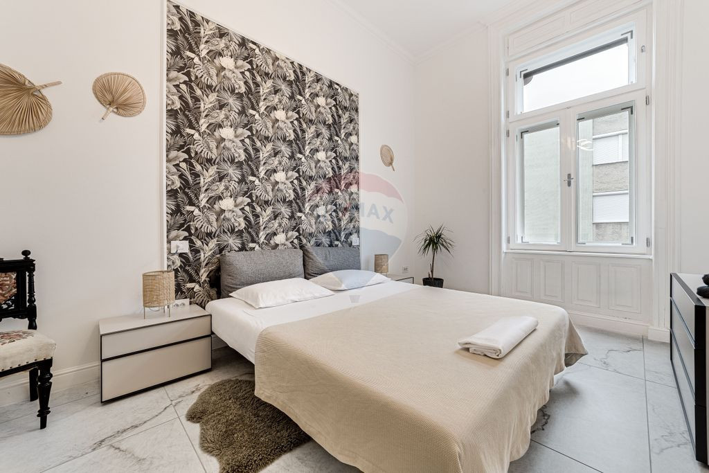 Apartament modern 3 camere, cu parcare, de închiriat la ...