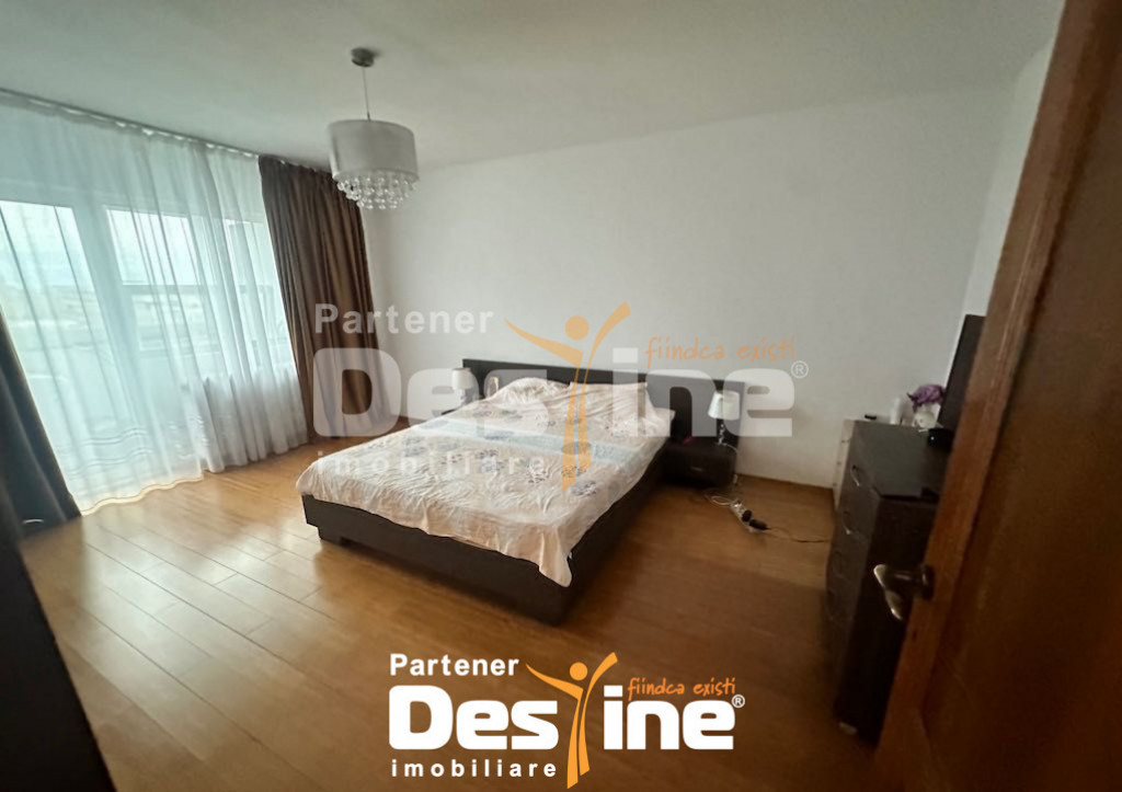 Apartament 3 camere renovat + loc parcare, zona Sebastian