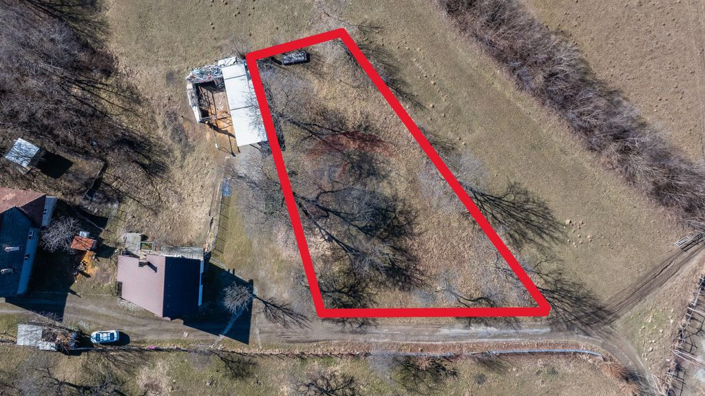 Comision 0%! Teren intravilan Predelut 1260mp