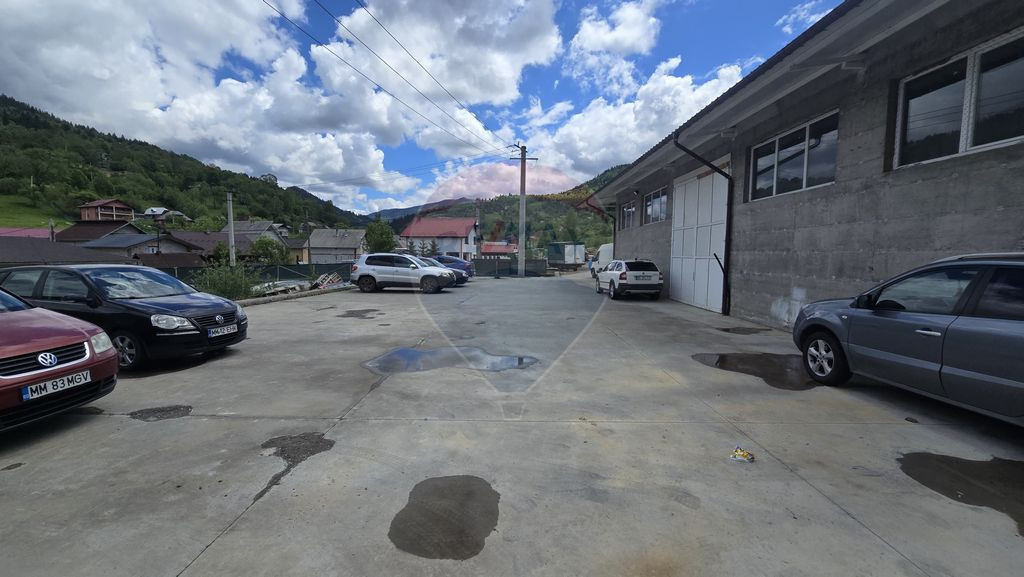 Hala de productie 540mp de închiriat în Borsa pe DN 18 ...