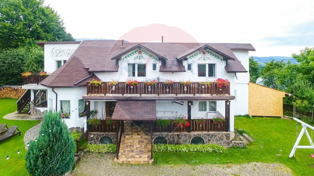 Cabana la Flo, 8 cam,P + M, teren 888 mp oportunitate de ...