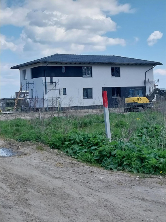 Casa tip Duplex- 4 camere, 130mp, 500 mp teren - Stupini Bra