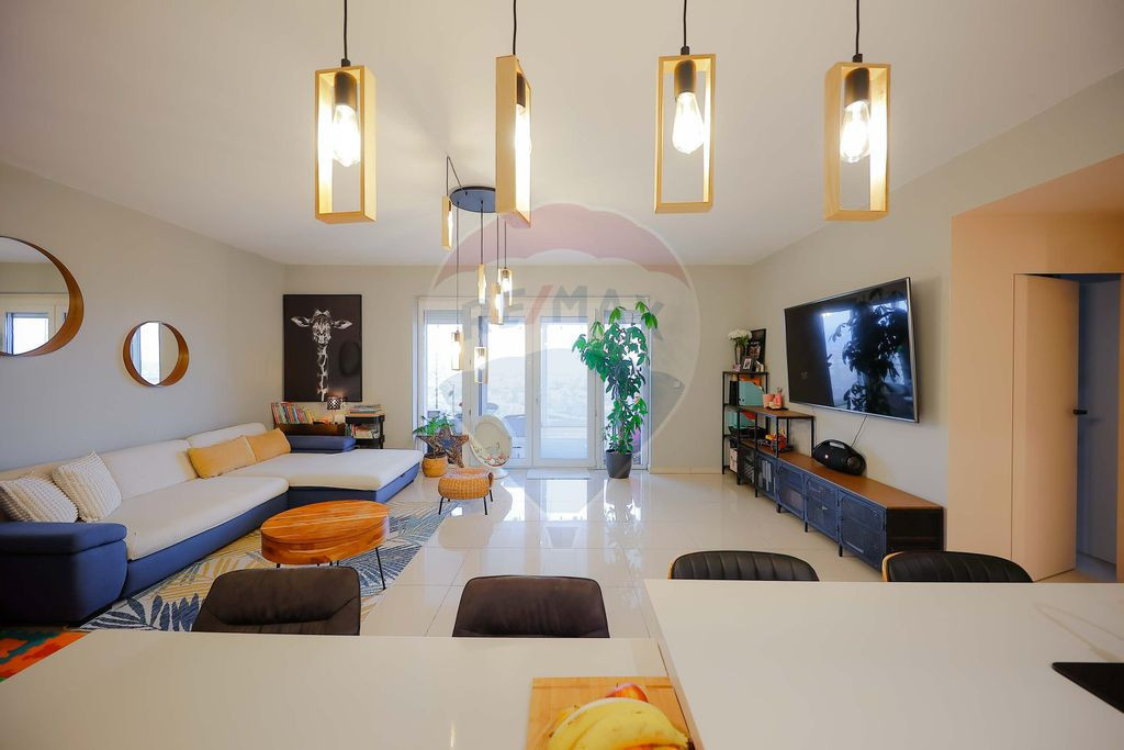 Apartament de vânzare cu suprafață de 150mp, Ultracent...