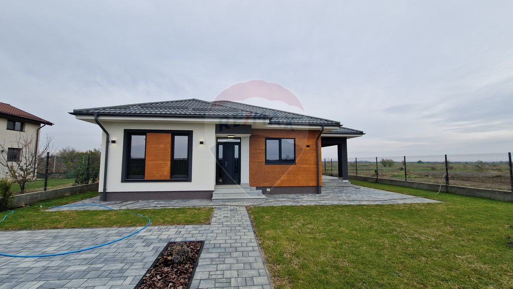 Casă / Vilă cu 3 camere de vânzare Ciocanesti