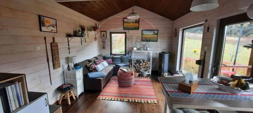 Casă / Vilă cu 2 camere de închiriat