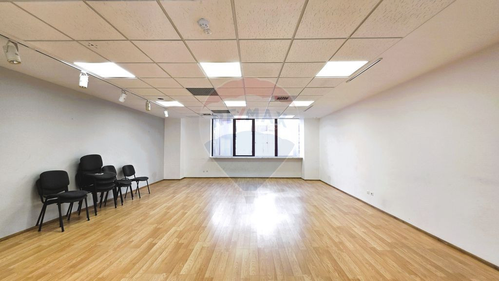 Închiriere birou in Brașov, 60 mp open-se pe Bulevardul...