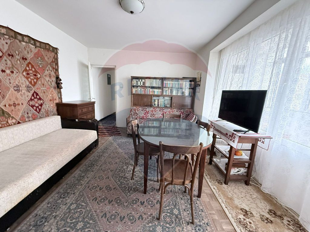 Apartament de vânzare | 2 camere | Bloc anvelopat, Piata...