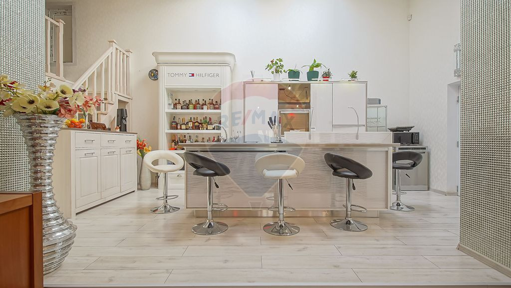 Comision 0 | Casă eficientă energetic, cu piscină, foi...