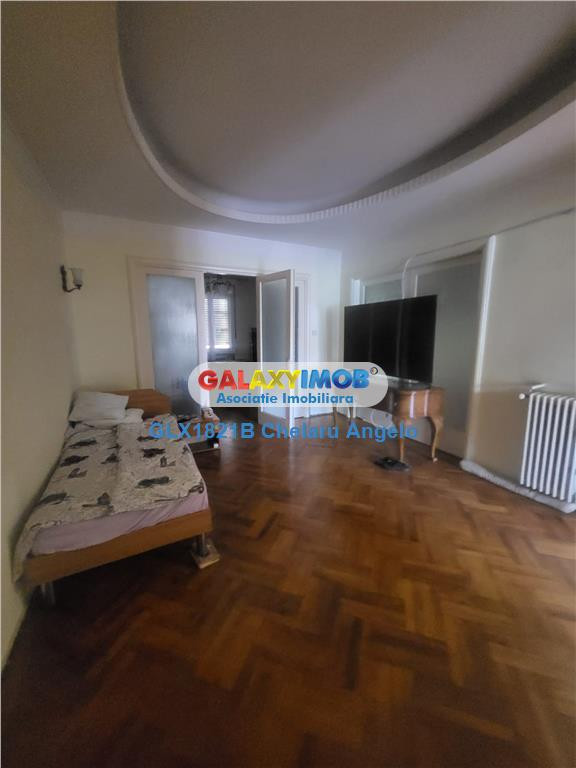 Unirii apartament 7 camere,suprafata utila 198 mp,stare bun#