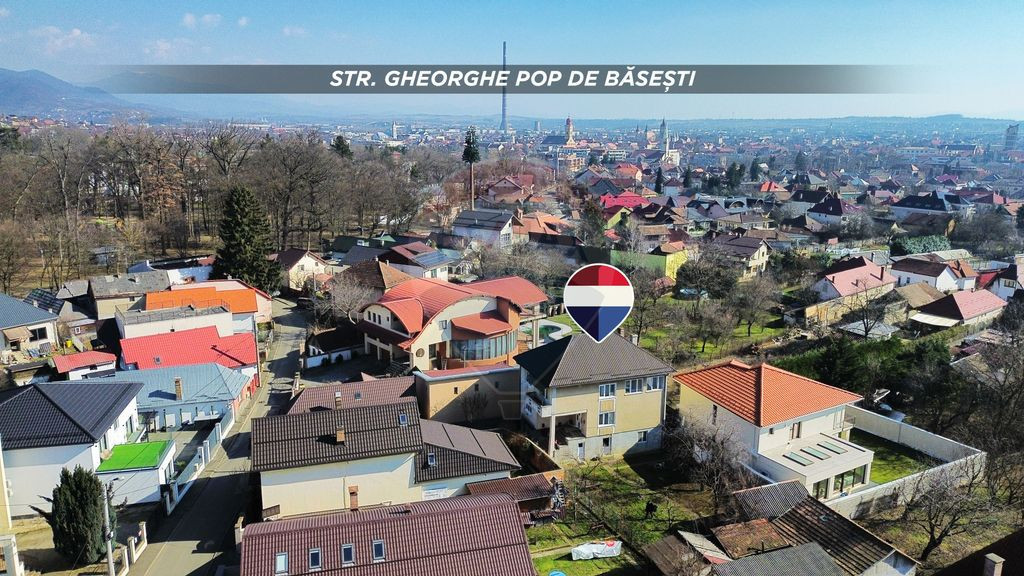 Proprietate rezidentiala de vanzare la 2 pasi de Parcul R...