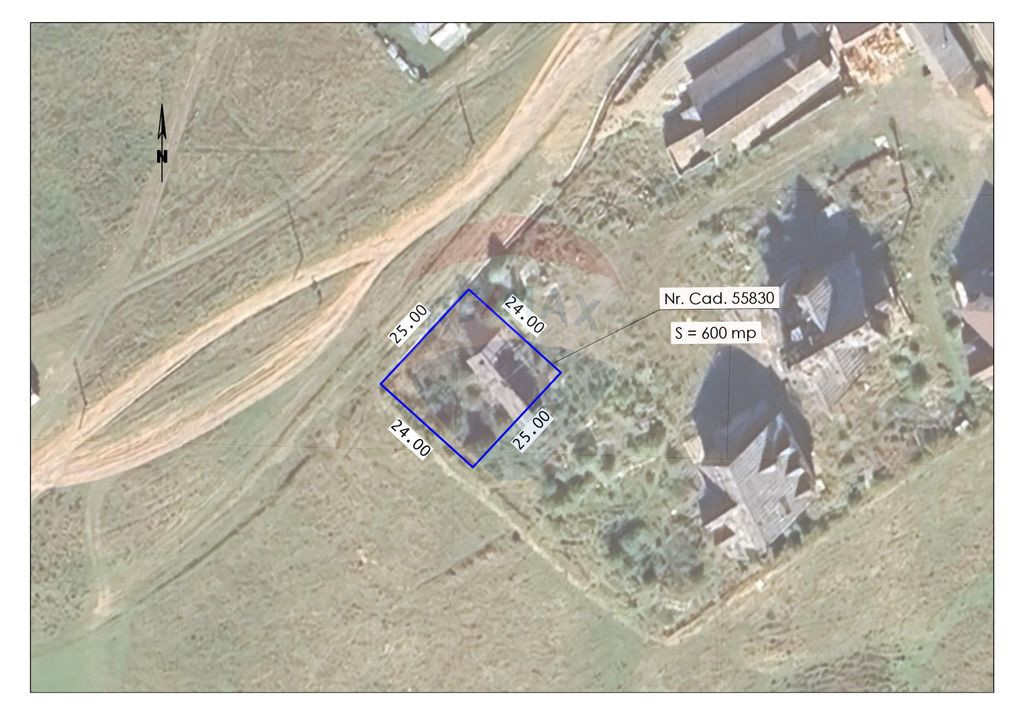 De vânzare - Teren intravilan 600mp în Padiș