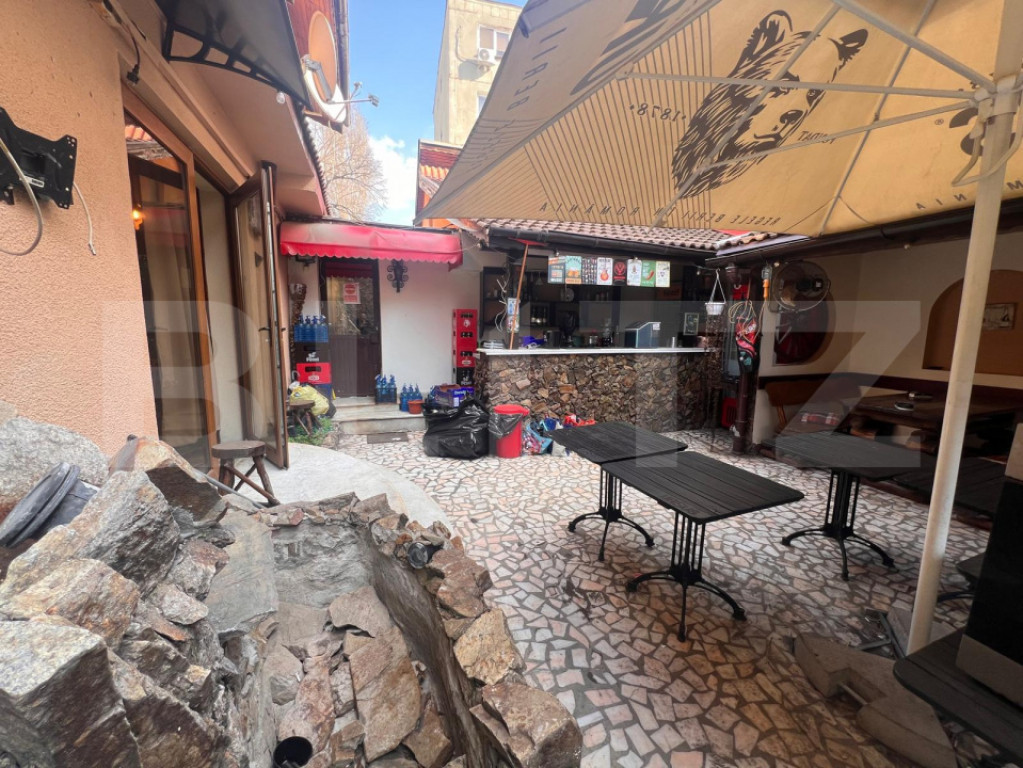 Restaurant 253 mp, zona Rovine