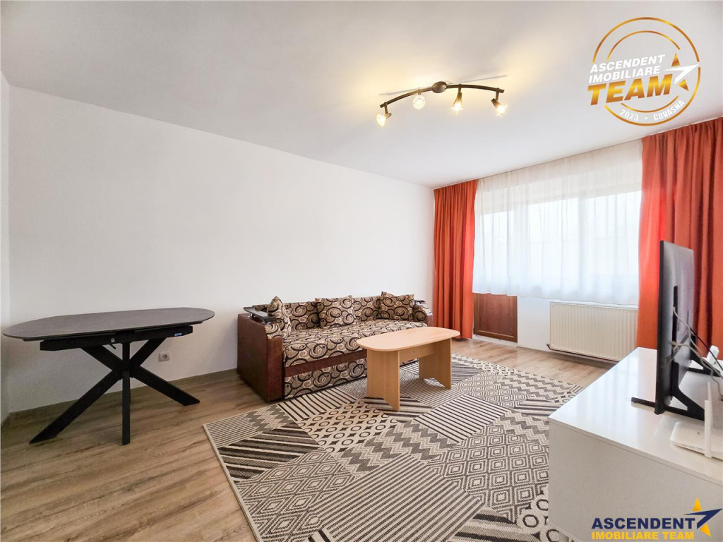 REZERVAT! Apartament decomandat, mobilat, utilat, 3 camere,