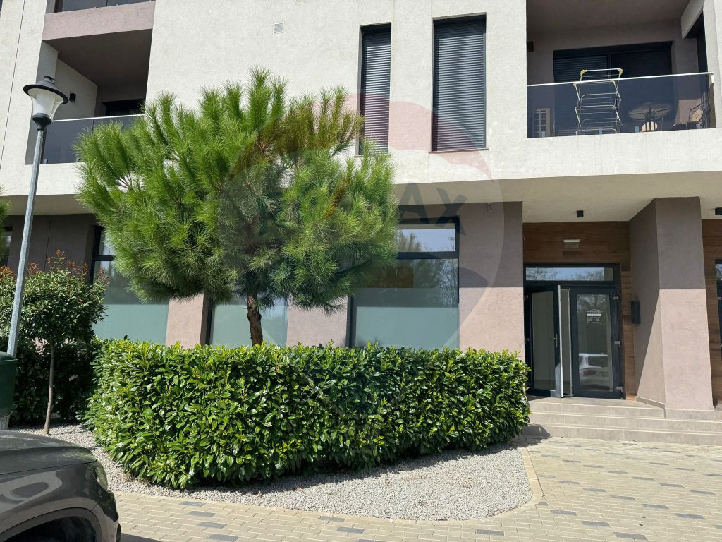 Spațiu comercial de închiriat 70 mp, în zona Universit...