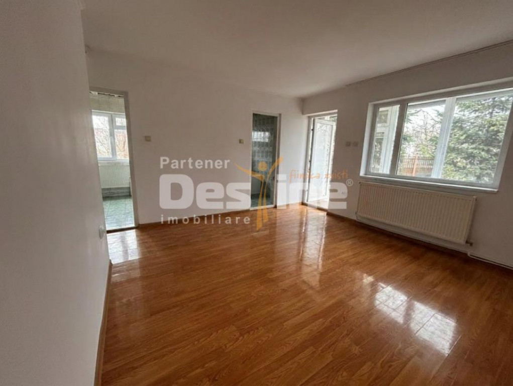 Casă de închiriat Copou 5CD 100MP parter+mansarda+curte