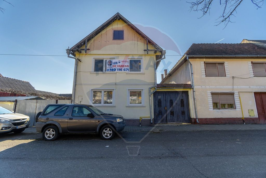 Refugiu în inima Transilvaniei – Casă săsească cu 5...