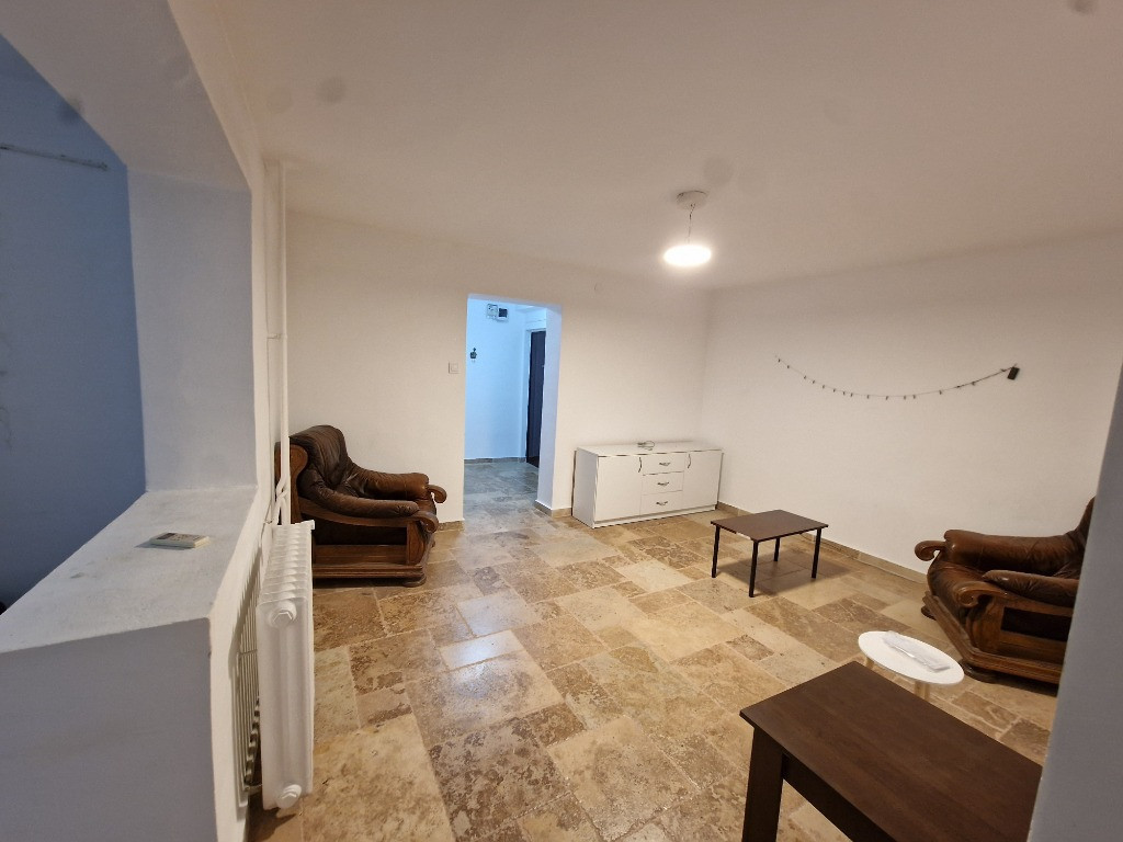Apartament 3 camere 1 Mai