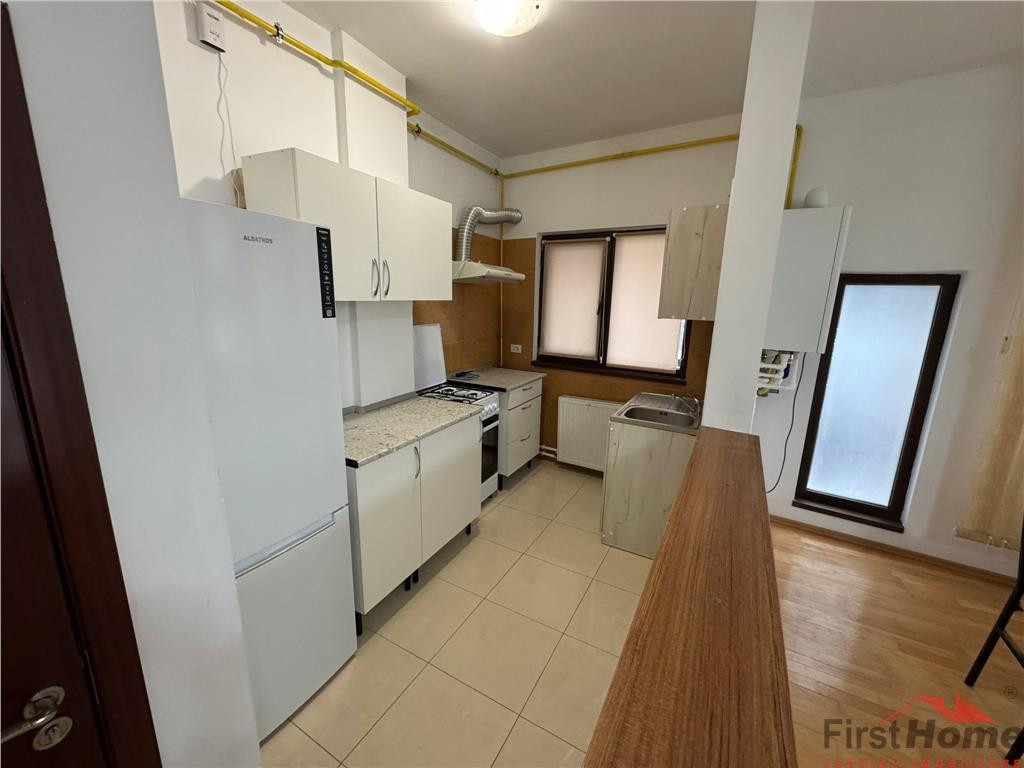 Ap 2 cam, etaj 2, zona IPJ Vrancea- Liceul Unirea- Scoala 5