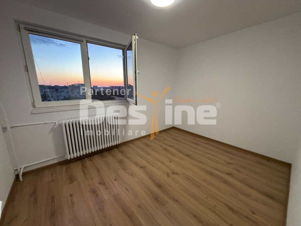 Apartament de vânzare | 3 camere, living 23 mp | Militar...