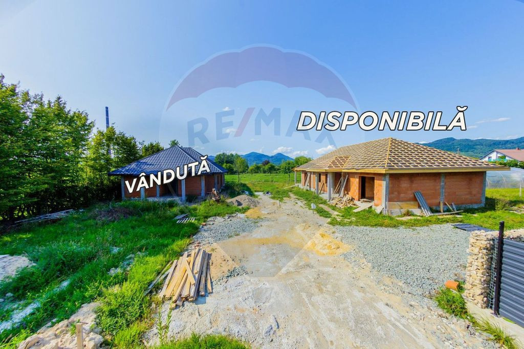 Carbunari Vanzare teren cu fundatie, proiect de casa si r...