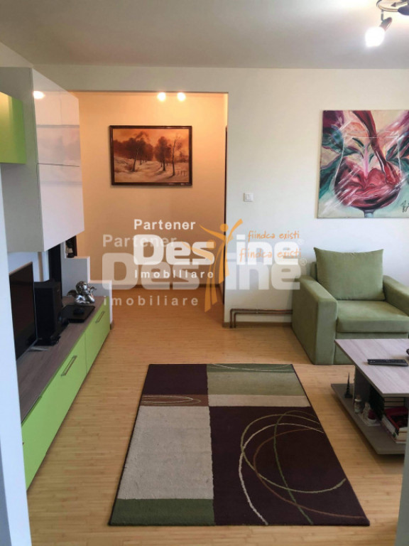 Apartament cu 2 camere, semidecomandat, etaj 4/4, 50mp