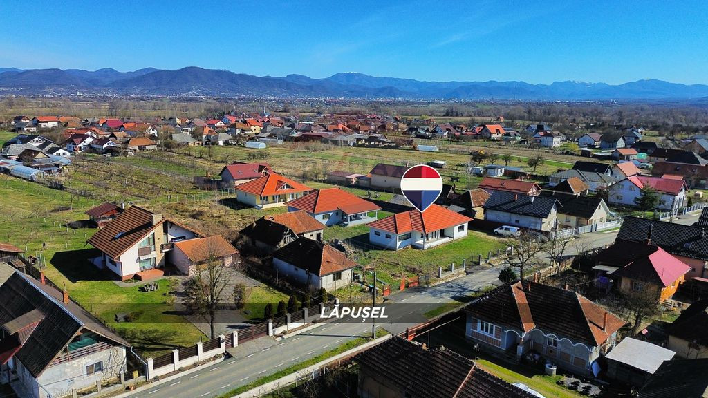 Casă finisata - DE VANZARE in Lapusel