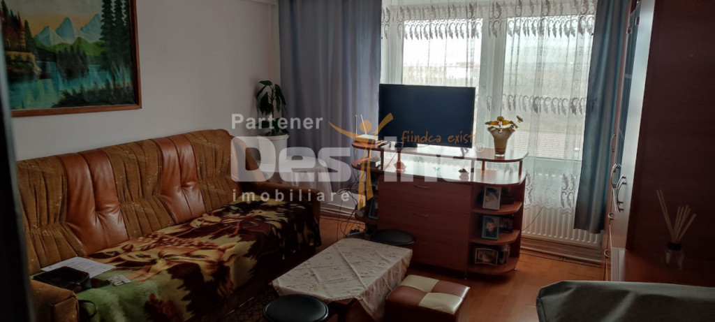Apartament cu 1 camera ,decomandat , mobilat si renovat rece