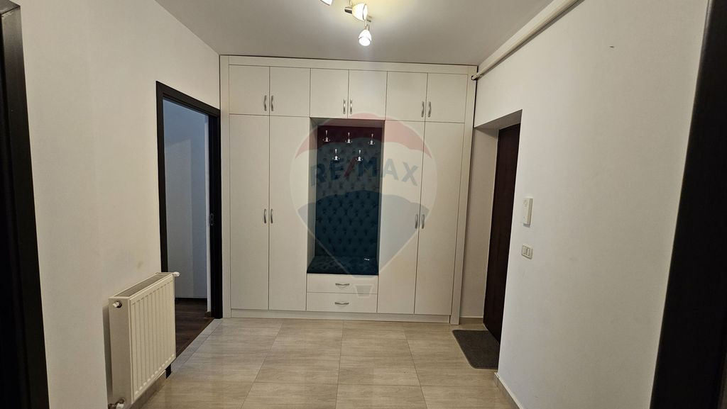 Apartament cu 2 camere de închiriat în zona Calea Roman...