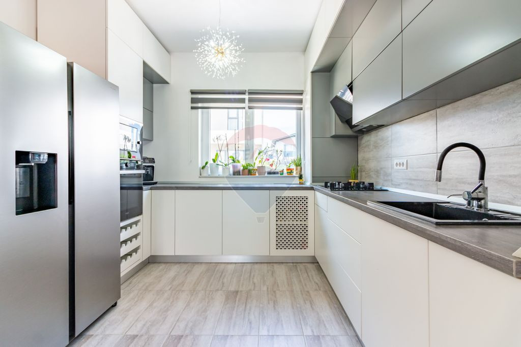 De vanzare Casă / Vilă cu 4 camere in Tunari