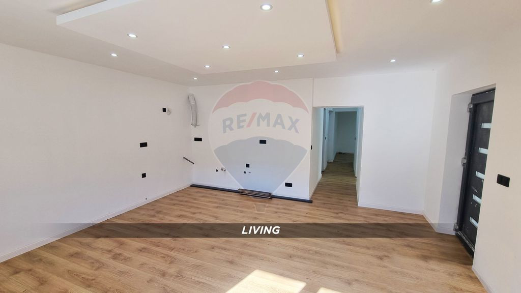 DE VANZARE Oportunitate BAIA MARE– Casa renovata teren ...