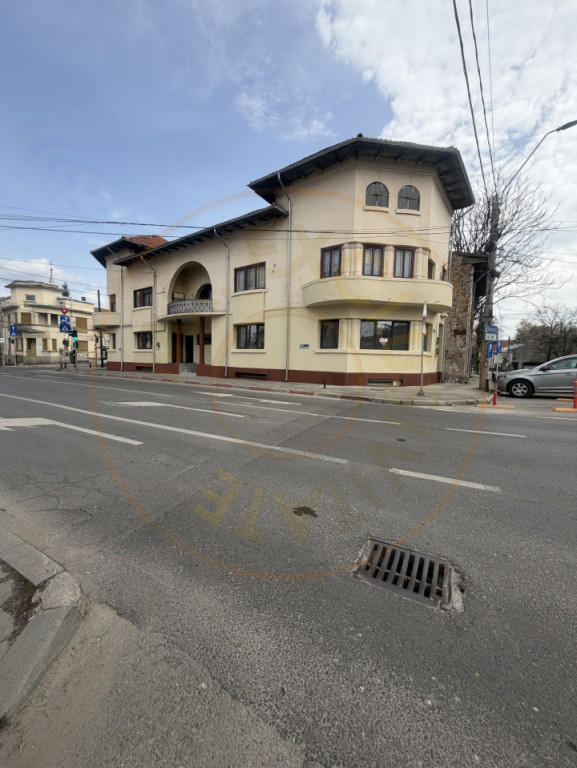 Spațiu birouri / locuință – 181 mp utili, etaj + mansar