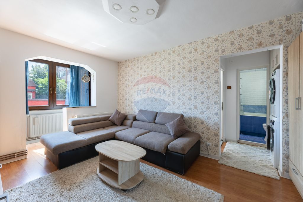 Apartament 2 camere de închiriat
