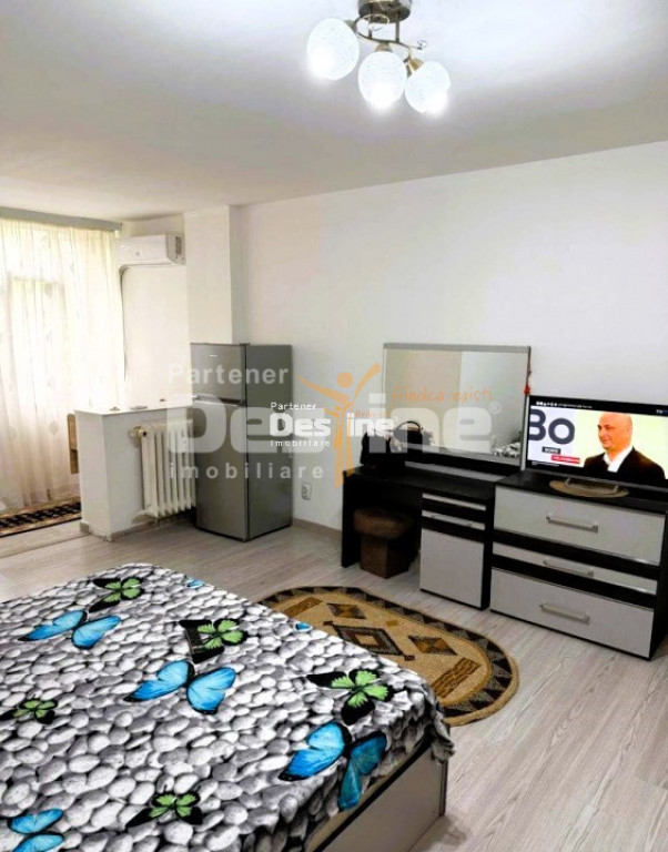 Garsoniera 31 mp la bulevard renovata complet in Tatarași