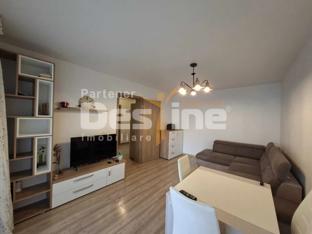 Apartament 2 camere, etaj intermediar, balcon, boxa si loc d