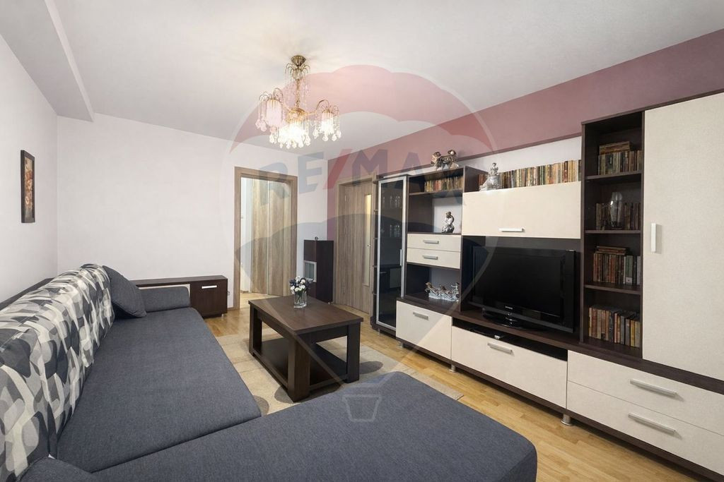 Apartament cu 2 camere de închiriat Uverturii, metrou Go...