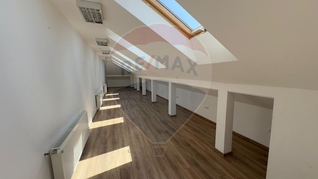 Spațiu de birouri de 40mp de închiriat în zona Orasul ...