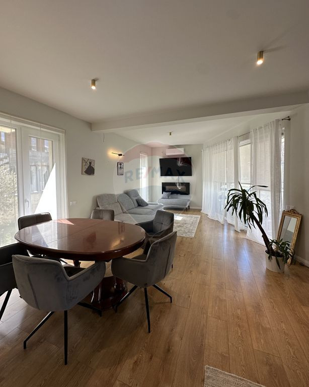 Casa LUX tip Duplex, proaspat renovat, 2 parcări, zona IRIS