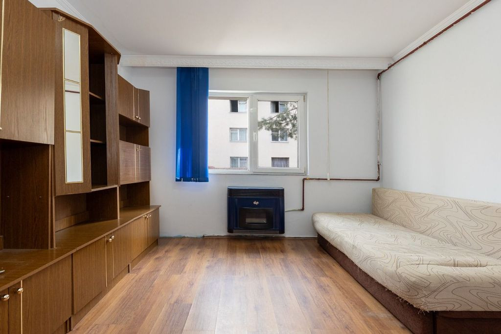 Garsonieră tip cămin–21 mp, baie proprie, Tractorul, ...