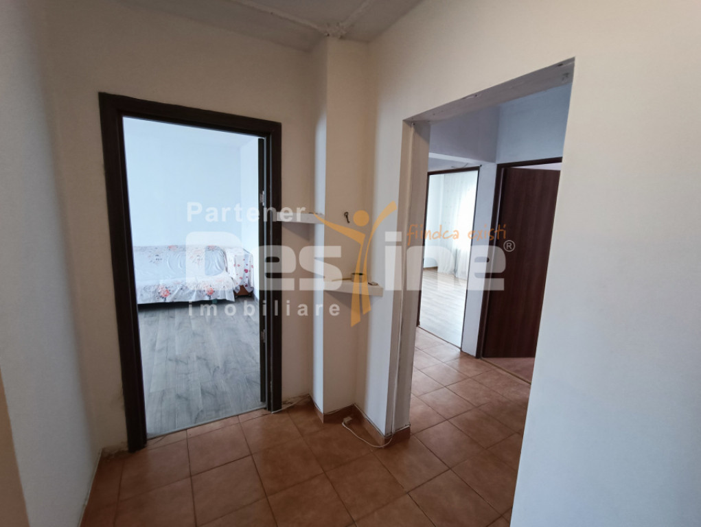 Apartament 3 camere, decomandat, langa Mall Vitan