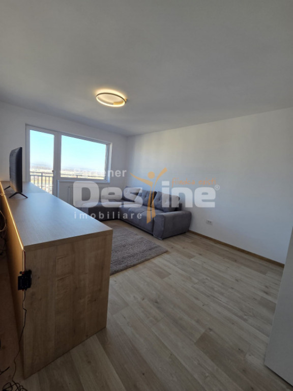 Apartament cu 3 camere, suprafata generoasa de 75mp si loc d
