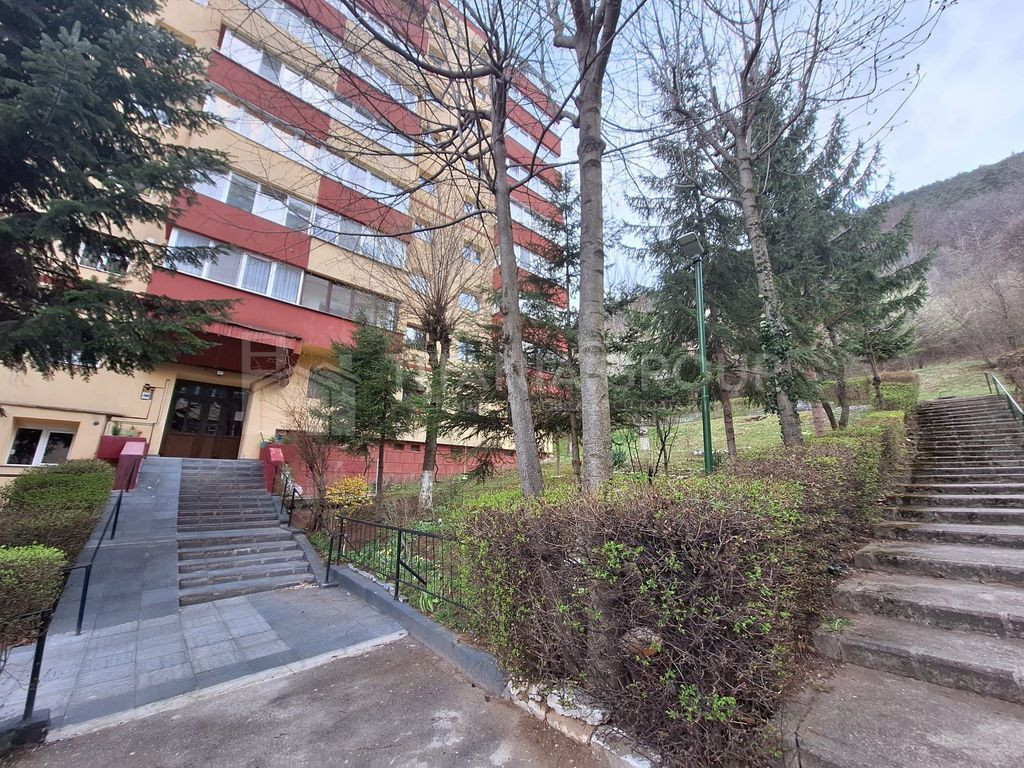 Apartament parcare si boxa in Racadau, pet friendly