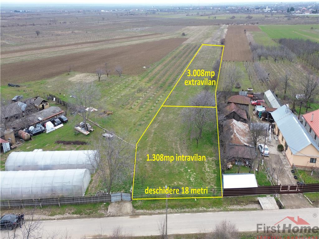 Teren intravilan 1.308mp 3.008mp extravilan in Urechesti d