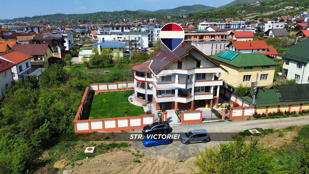 DE INCHIRIAT: Apartament cu 2 camere-strada Victoriei