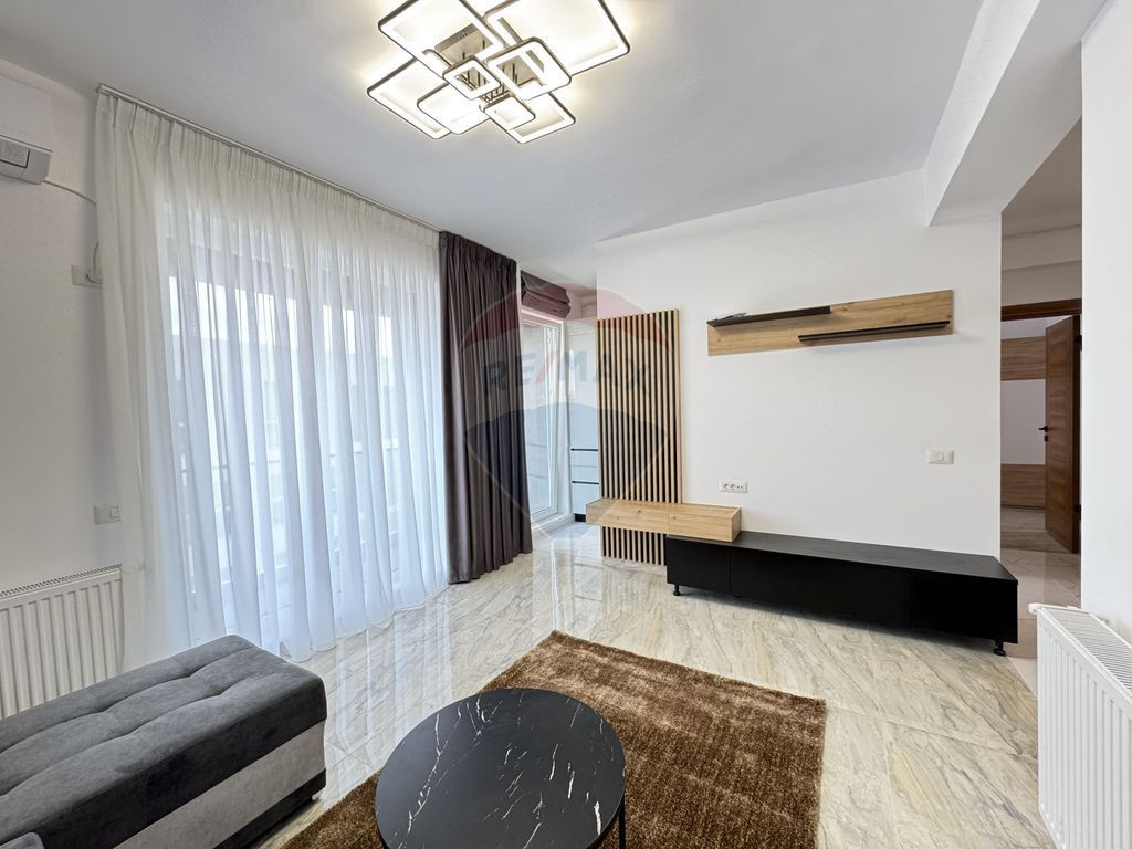 Apartament 2 camere de inchiriat, centrala, loc de parcar...